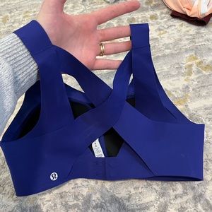 LULULEMON sports bra (NEW)